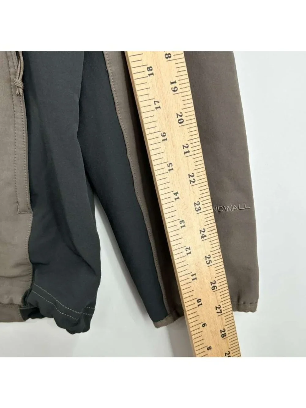 The North Face Apex Bionic Jacket Men's XL Gray & Beige Full Zip Windwall Hiking